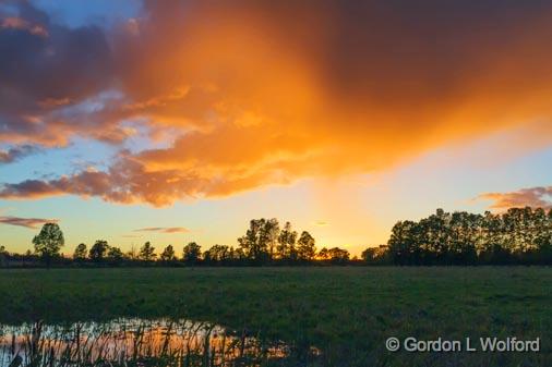 Red Rain_28180.jpg - Photographed at sunset near Jasper, Ontario, Canada.